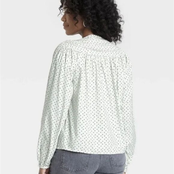 NWT Universal Thread poet peasant top floral small - Picture 2 of 7